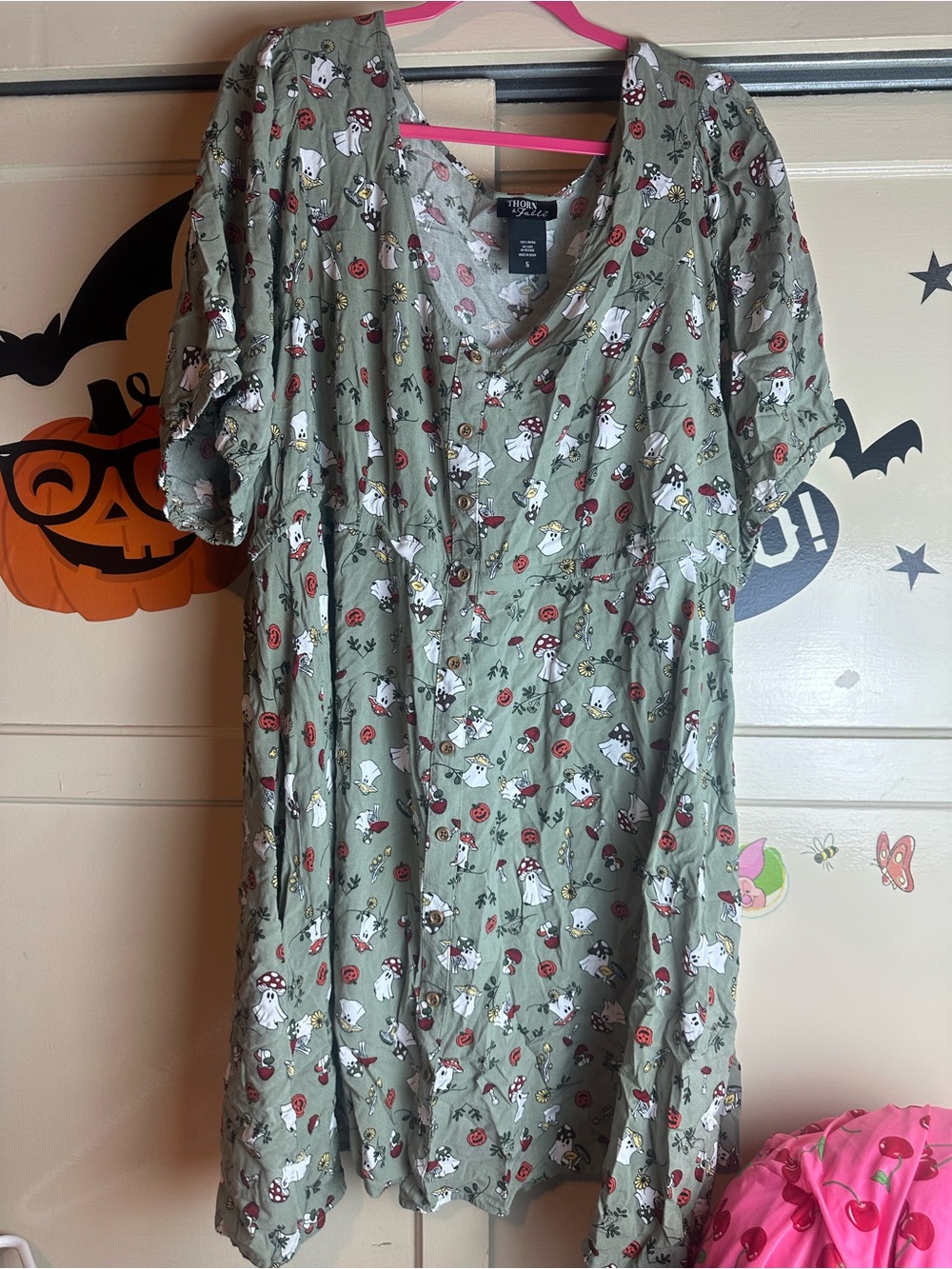 Women’s Olive Green Mushroom & Ghost Print Dress from hot topic size 5X